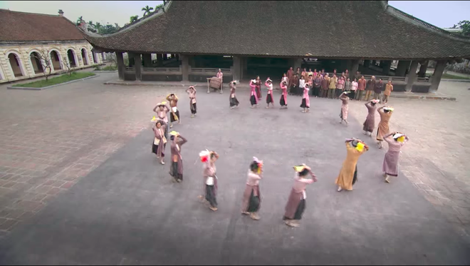 Bên cạnh hủ tục đáng bài trừ, Thương nhớ ở ai còn có những tư tưởng nên được gìn giữ